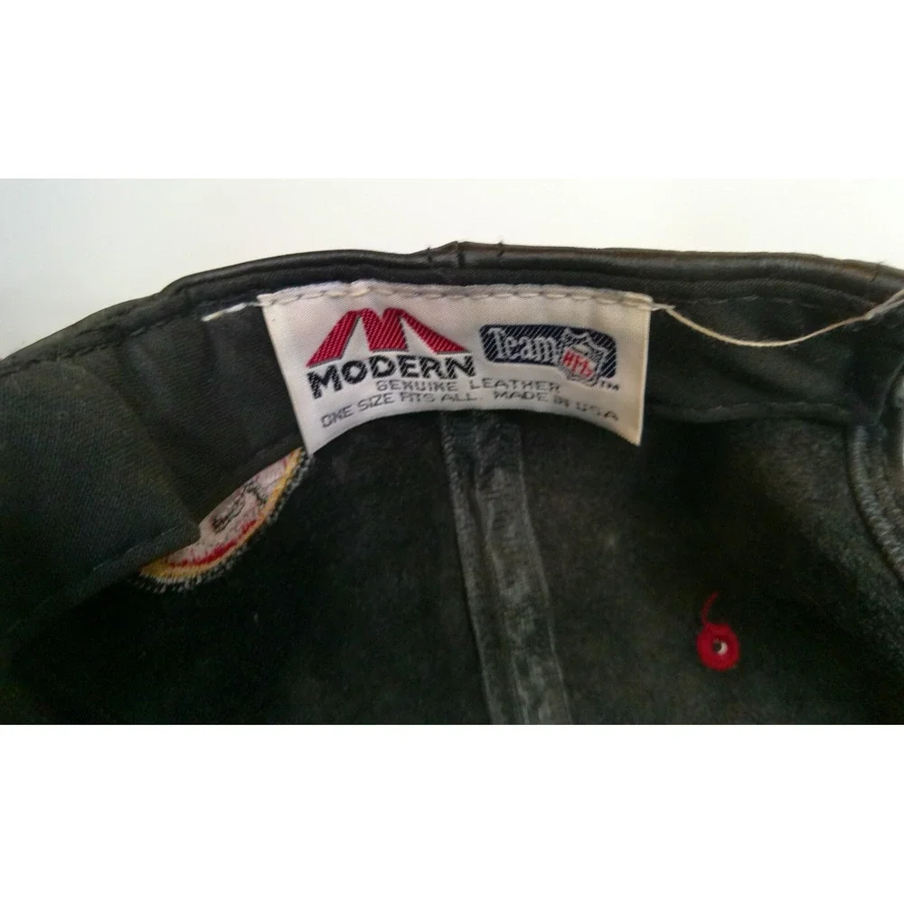 San Francisco 49ers Leather Snapback VTG 90s Hat Modern Cap USA NFL Black Red